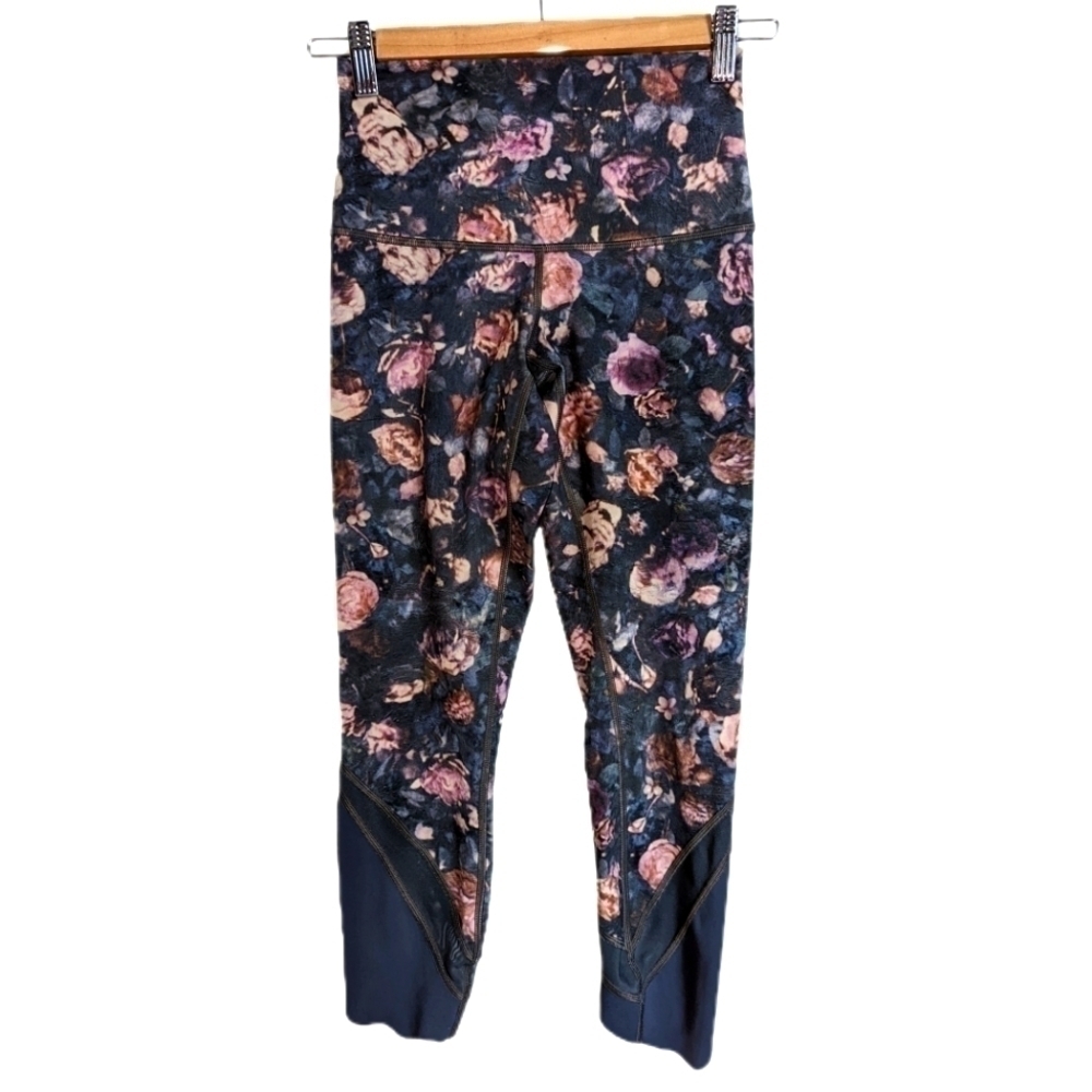 LULULEMON Wunder Under Crop II Scallop Frosted Rose Multi / Melanite Leggings 2